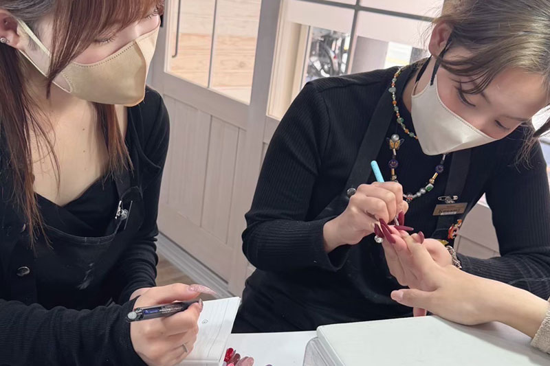 サロン直営の実践力